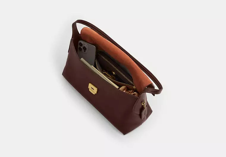 Coach Chelsea Shoulder Bag 36